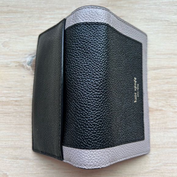 KATE SPADE Wallet - Picture 4 of 5